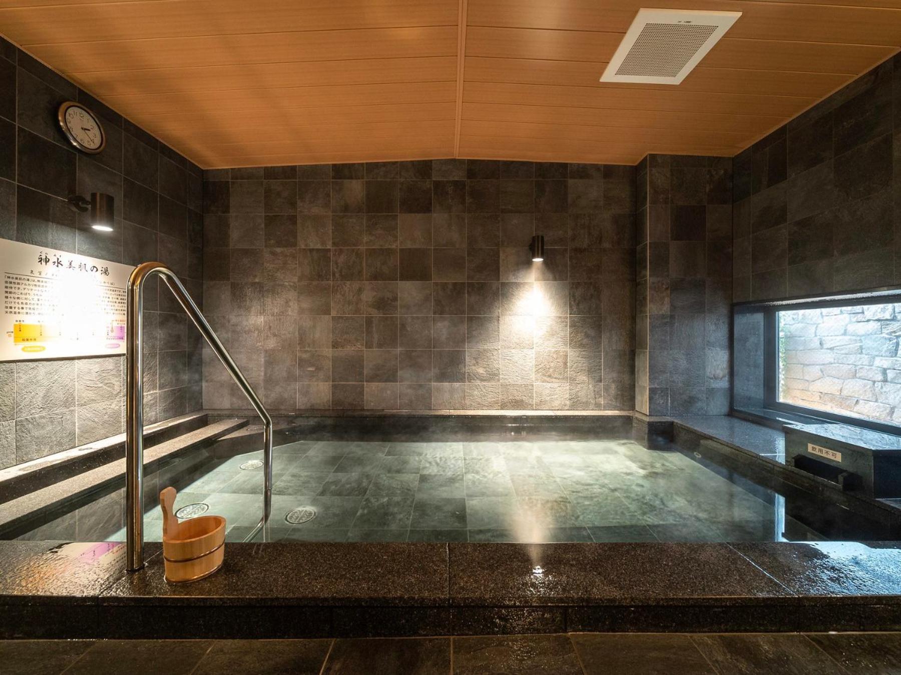 Super Hotel Kumamoto Ekimae Natural Hot Springs Exterior photo